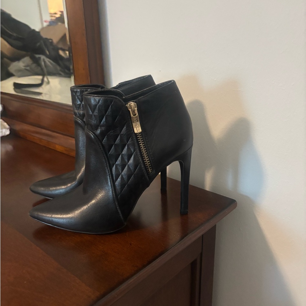 BCBG ankle booties, like new